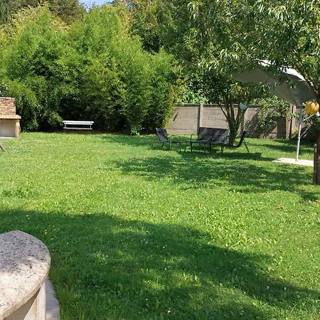 La Coccinelle, Votre Oasis Entre Paris-disney Holiday home Ozoir-la-Ferriere